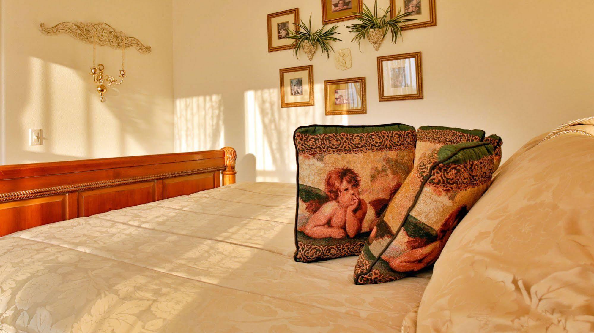 Dreamkatchers Lake Powell Bed & Breakfast Big Water Exterior foto